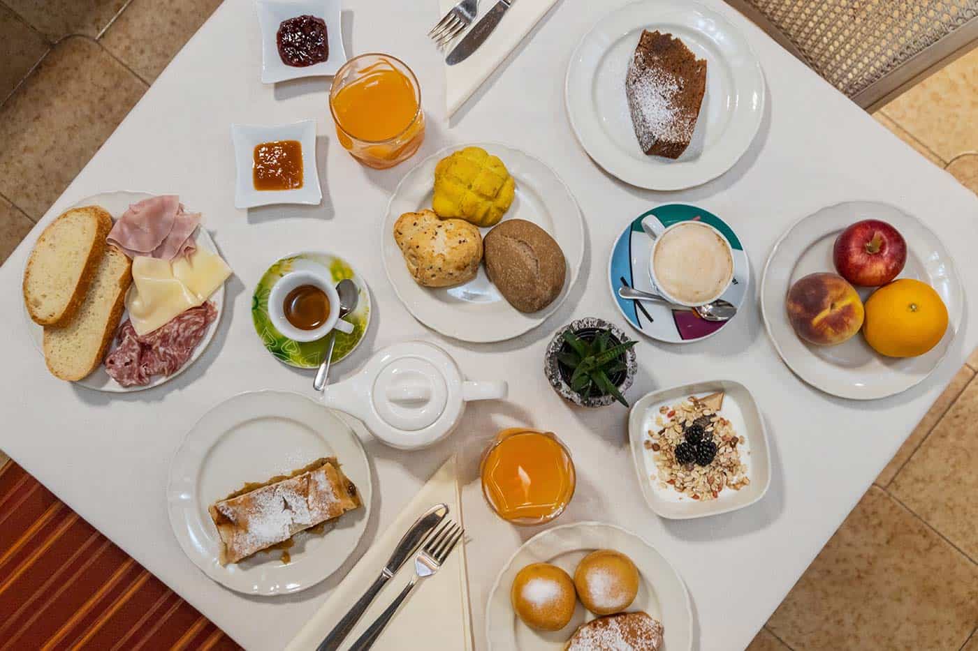 Colazione continentale dolce e salata